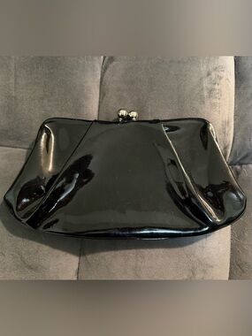 VTG ABS Allen Schwartz Black Patent Kiss-Lock Clutch